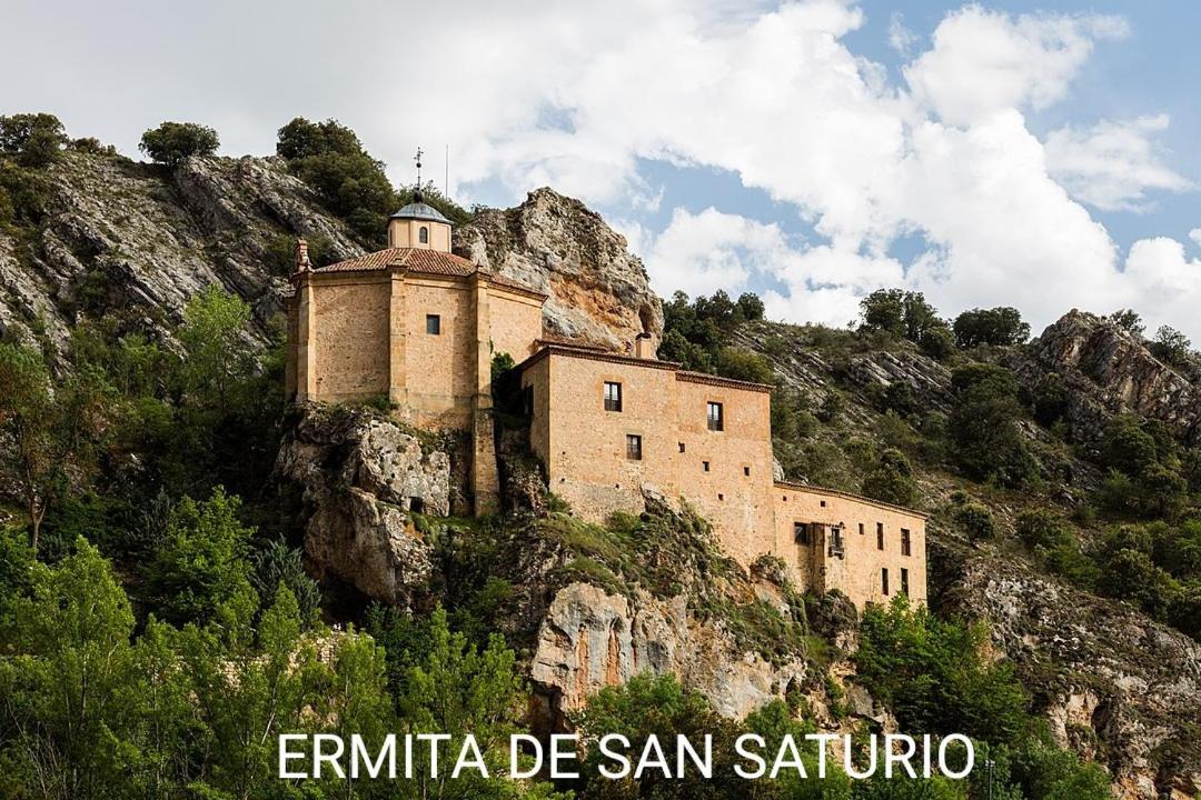 Los Soportales Soria Buitenkant foto