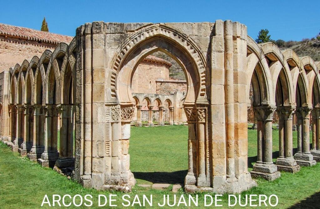 Los Soportales Soria Buitenkant foto
